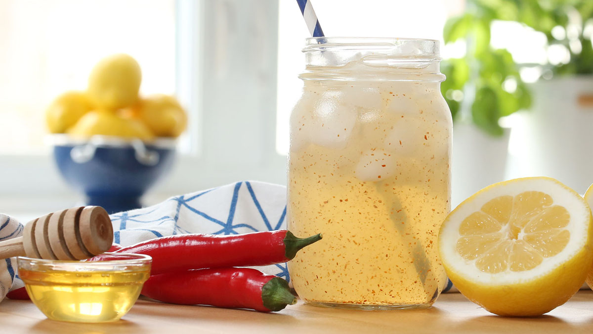 Honey Cayenne Lemonade