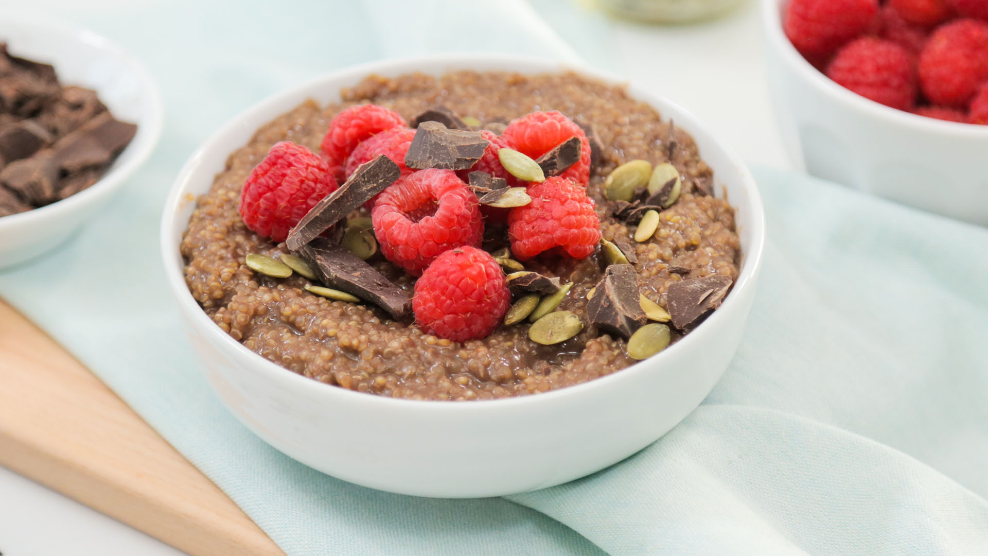 Chocolate Quinoa Breakfast Bowl