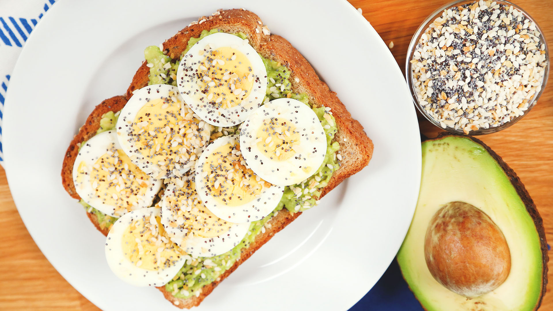 https://cdn-prd.healthymealplans.com/recipe/Everything-Avocado-Egg-Toast_16x9_Healthy-Meal-Plans.jpg
