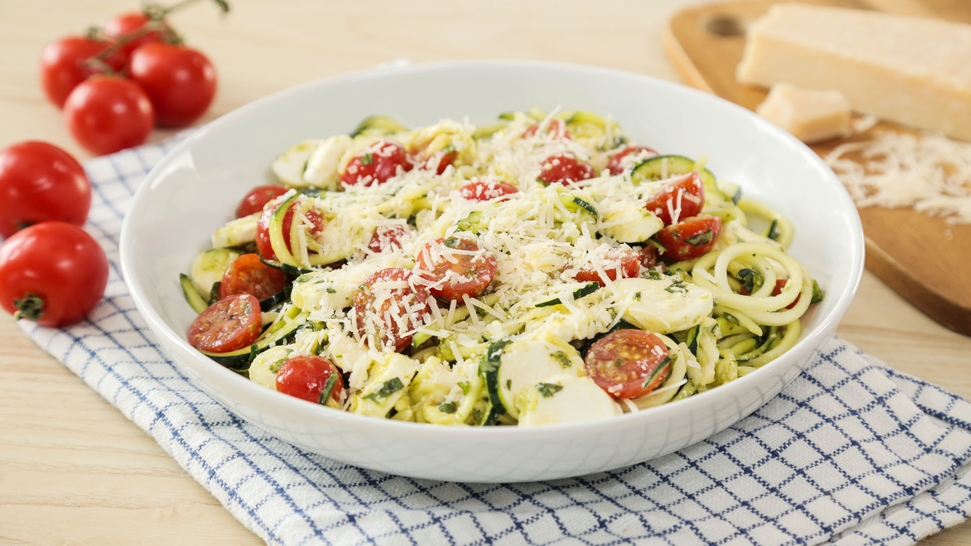 caprese zoodles