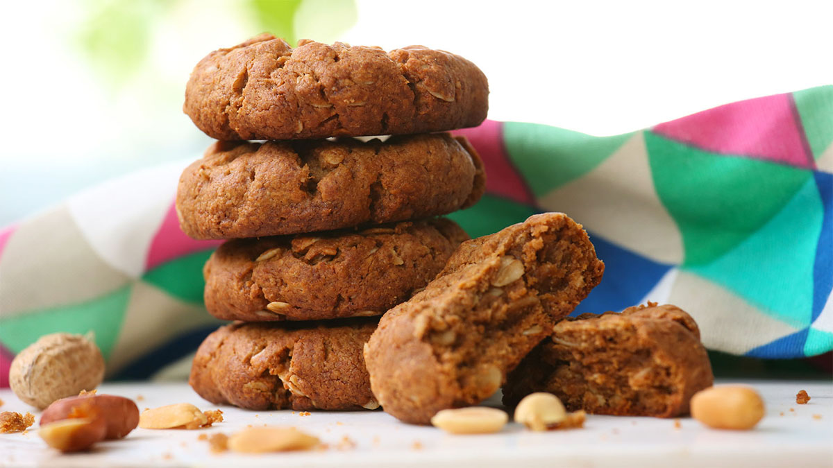 4 Ingredient Peanut Butter Cookies