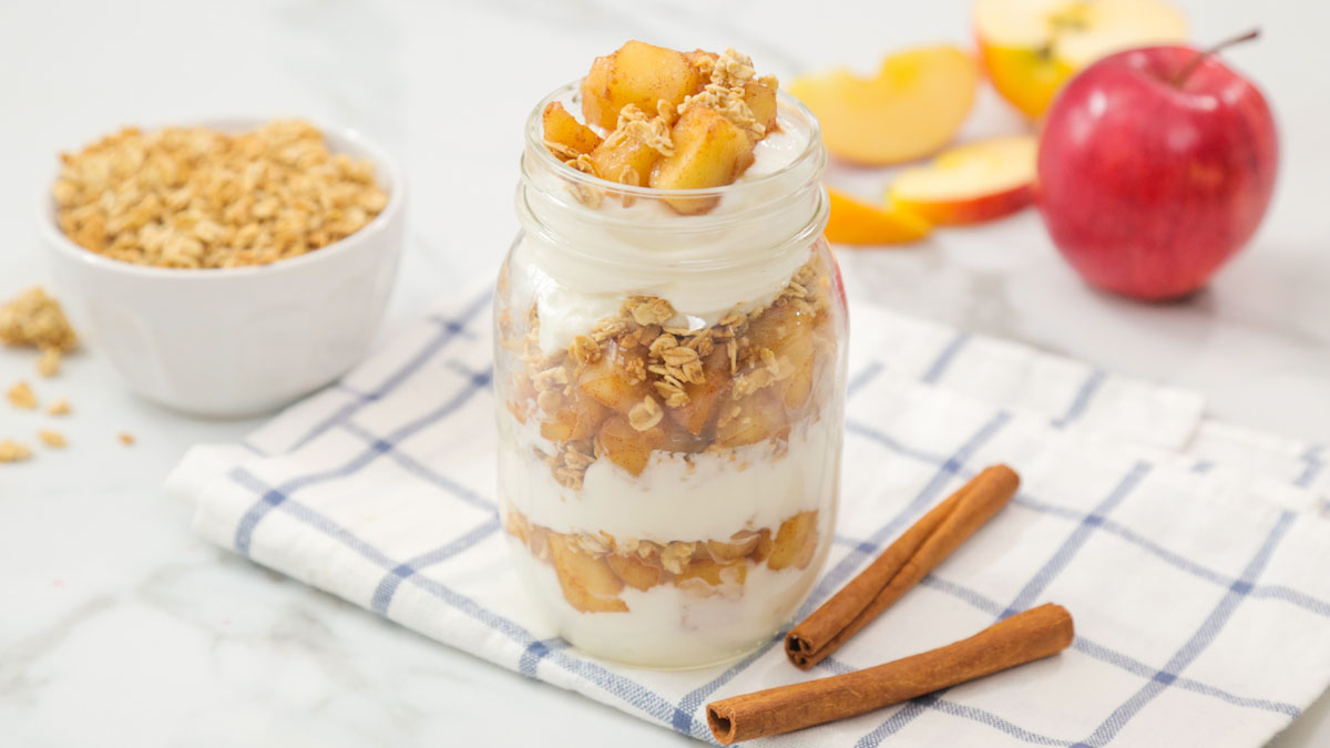 Apple Pie Breakfast Parfait